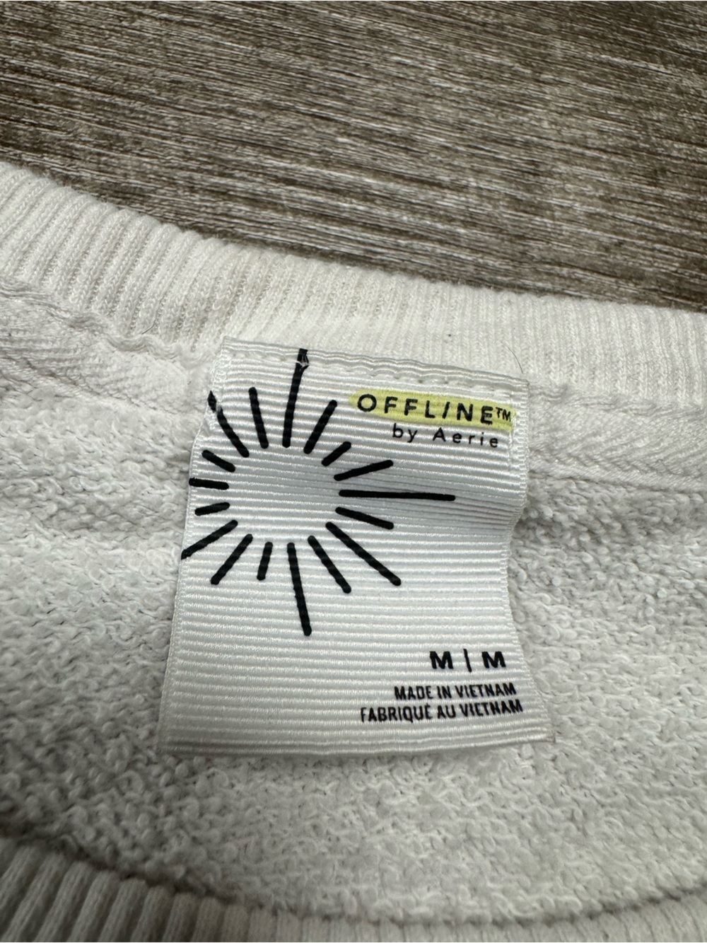 Offline by Aerie Terry Cloth Sleeve Pullover Sweatshirt Size Medium - Picture 4 of 9